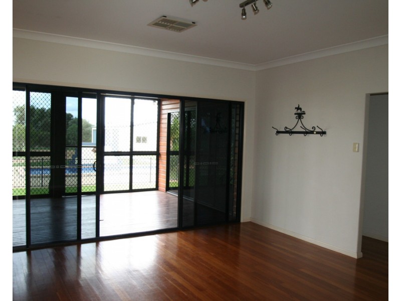40 Edgewood Drive, Emerald QLD 4720