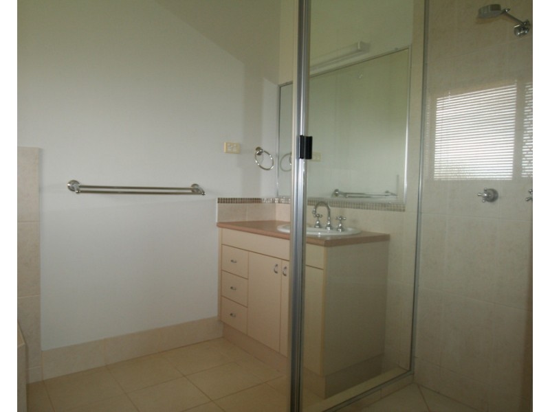 40 Edgewood Drive, Emerald QLD 4720
