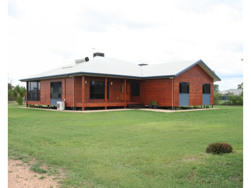 40 Edgewood Drive, Emerald QLD 4720