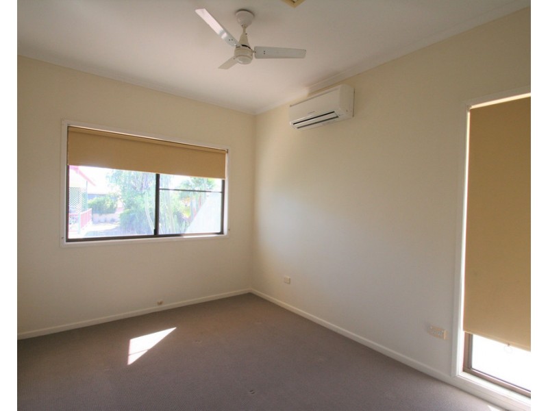 2 Andrew Place, Emerald QLD 4720