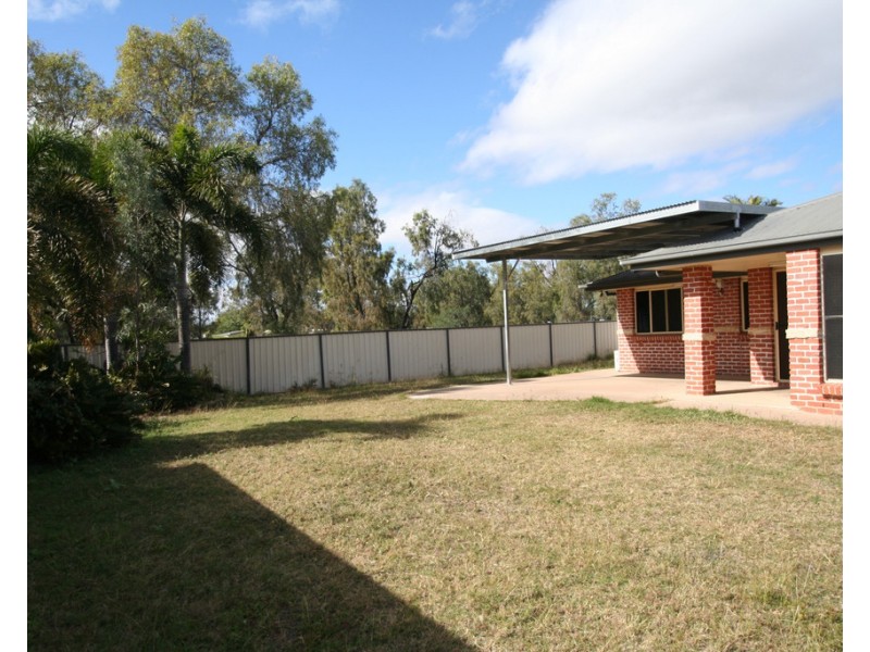 18 Vicki Close, Emerald QLD 4720