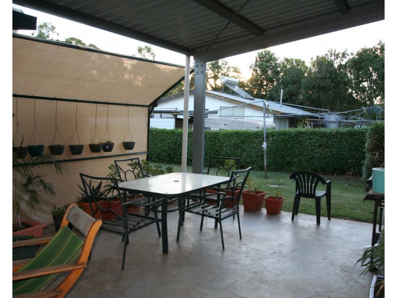 28 William Street, Springsure QLD 4722