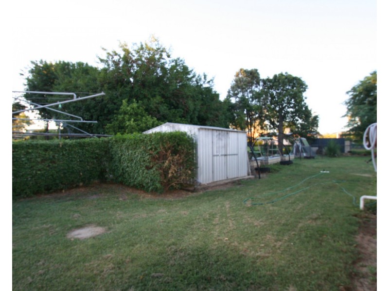 28 William Street, Springsure QLD 4722