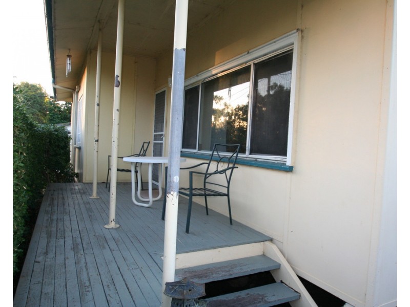 28 William Street, Springsure QLD 4722