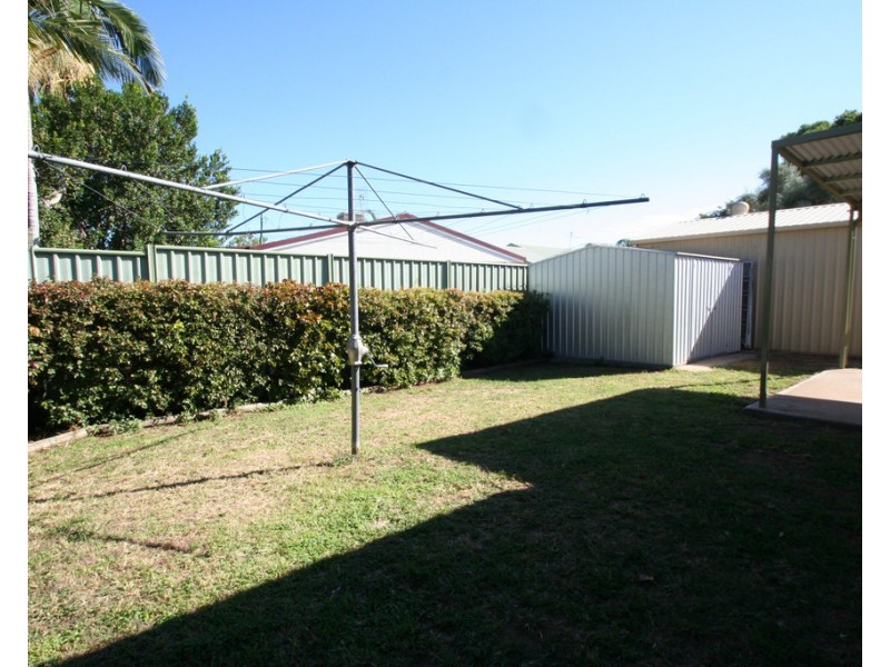 5/6-10 Clark Drive, Emerald QLD 4720