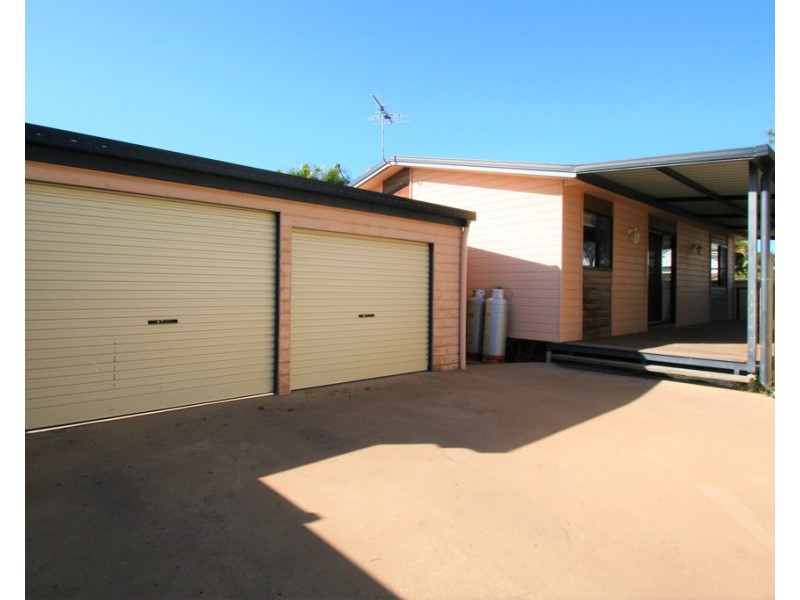 2/212 Borilla Street, Emerald QLD 4720