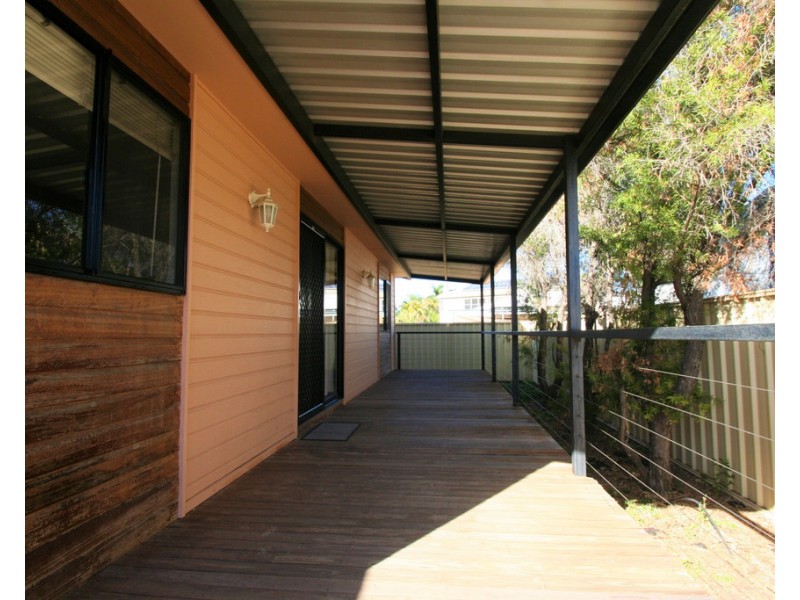 2/212 Borilla Street, Emerald QLD 4720