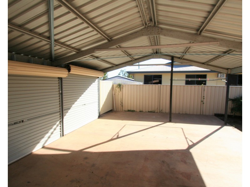 2/212 Borilla Street, Emerald QLD 4720