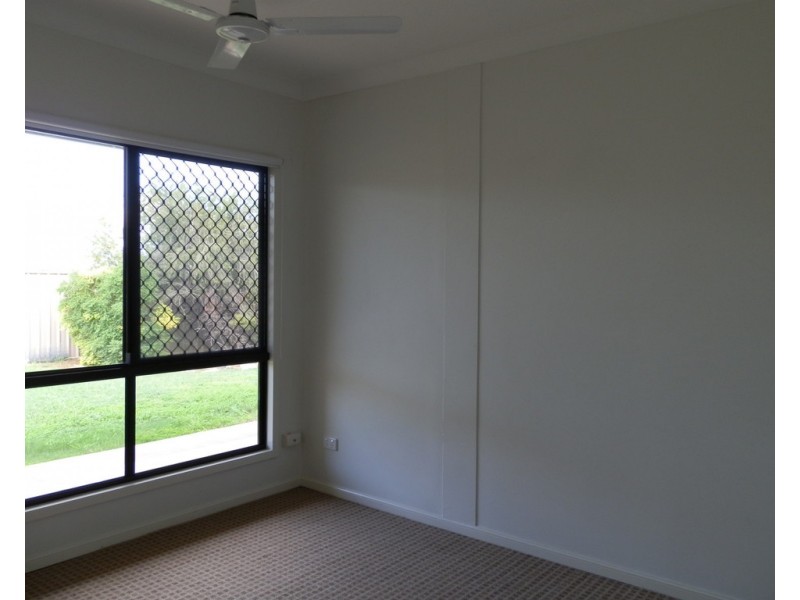 47b Mayfair Drive, Emerald QLD 4720