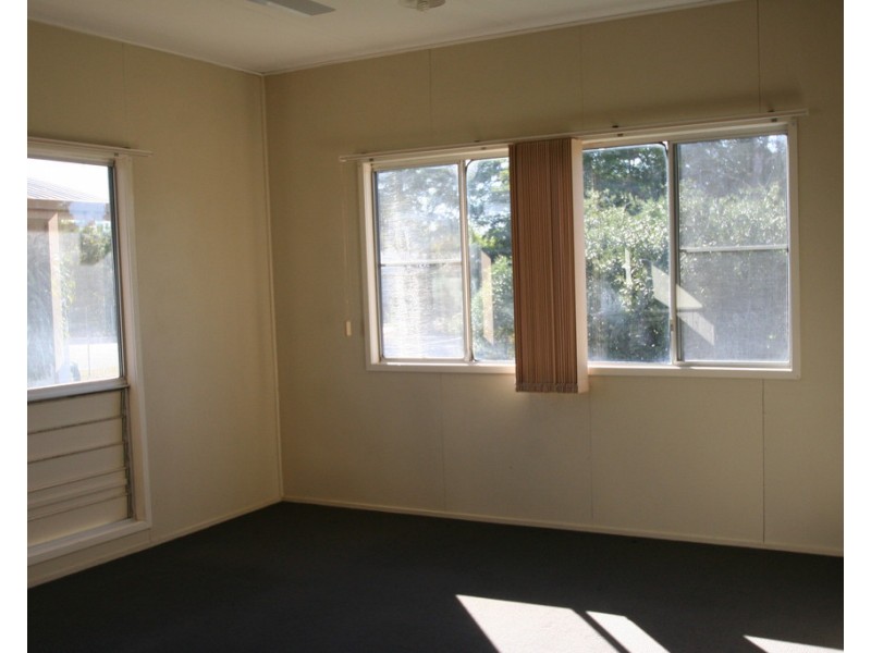 17 Centenary Drive, Emerald QLD 4720