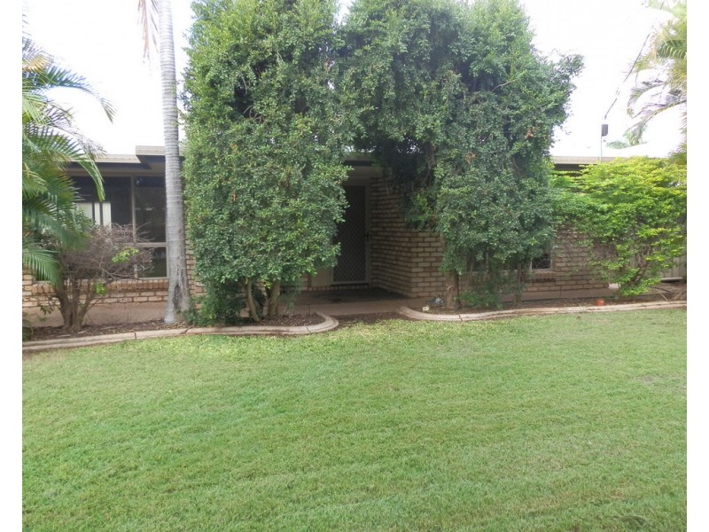 136 Opal Street, Emerald QLD 4720