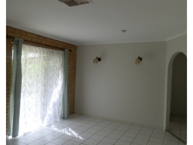 50 Park Avenue, Emerald QLD 4720