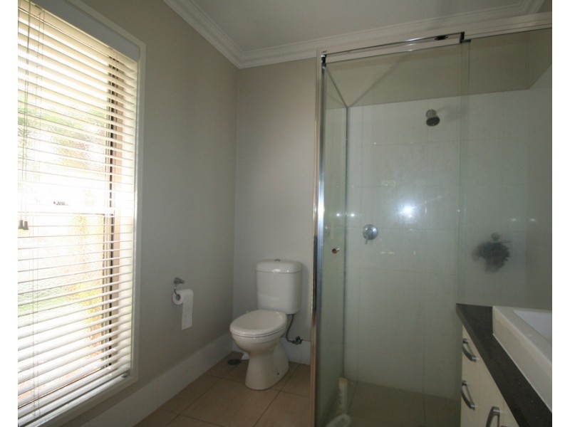 42 Blue Gums Drive, Emerald QLD 4720