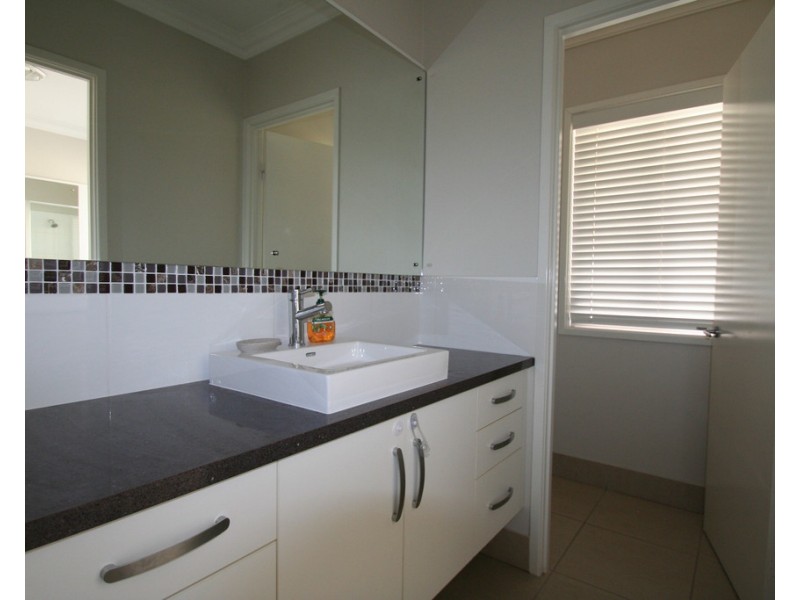 42 Blue Gums Drive, Emerald QLD 4720