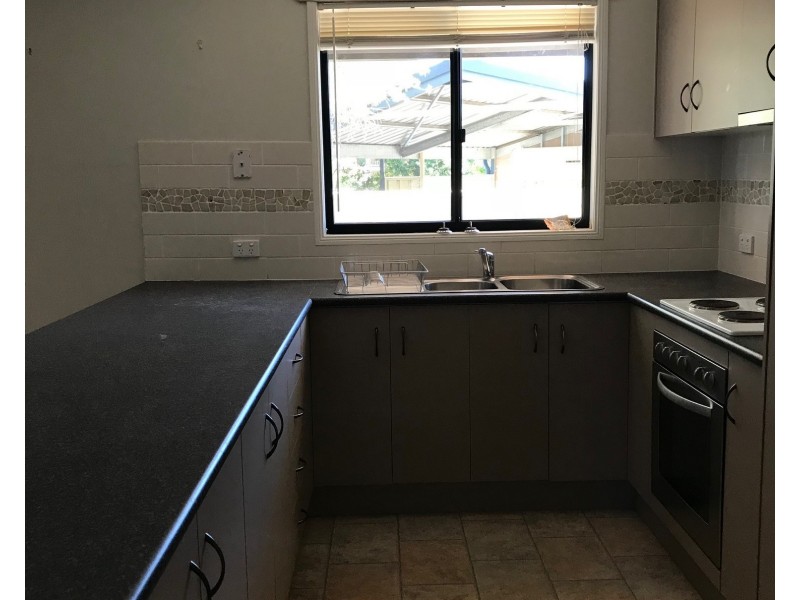 1/212 Borilla Street, Emerald QLD 4720