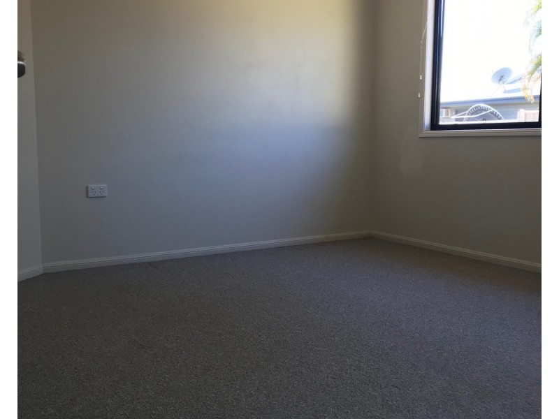 1/212 Borilla Street, Emerald QLD 4720