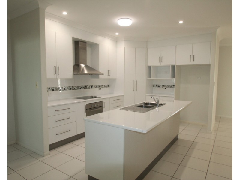 1/3 Stephan Street, Emerald QLD 4720