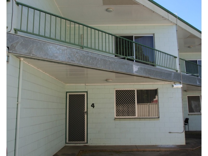 4/56 Borilla Street, Emerald QLD 4720