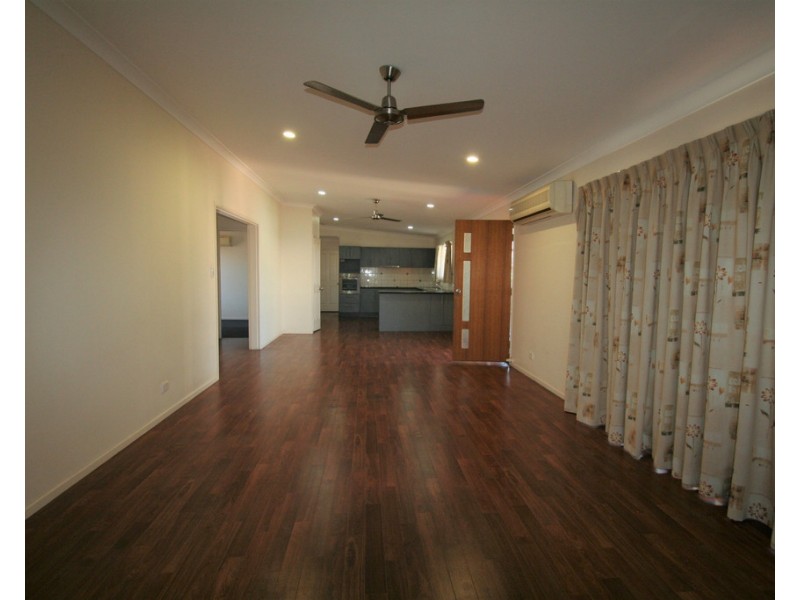 5 Siobhan Court, Emerald QLD 4720