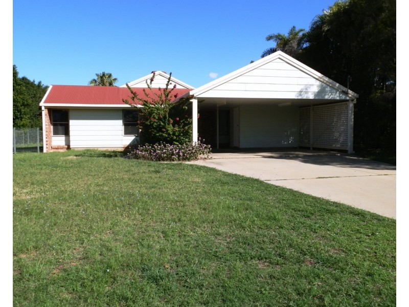 10 Vanessa Place, Emerald QLD 4720