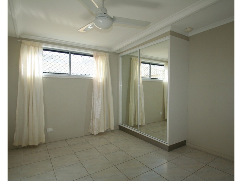 5/6-10 CLARK DRIVE, Emerald QLD 4720