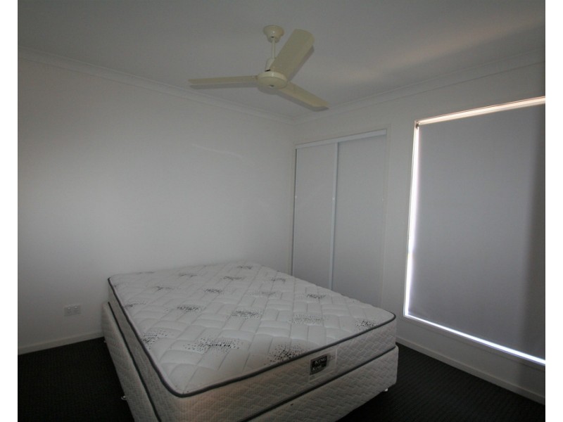 1/11 Eagle Street, Emerald QLD 4720