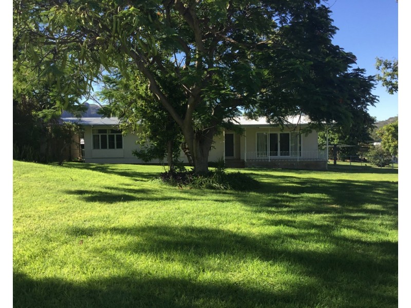 48 Cardbeign Street, Springsure QLD 4722