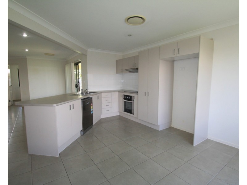 31 Scenic Drive, Emerald QLD 4720