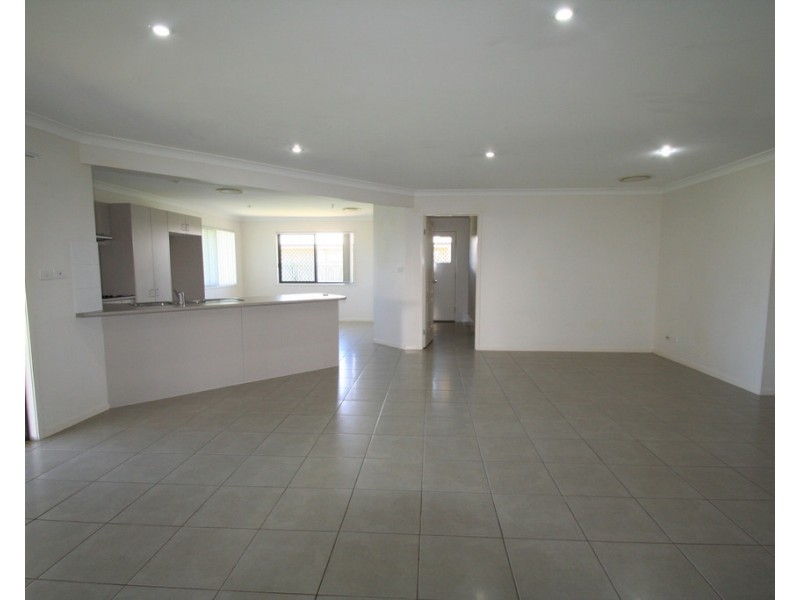 31 Scenic Drive, Emerald QLD 4720