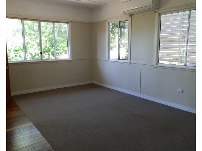 65 Church Lane, Emerald QLD 4720