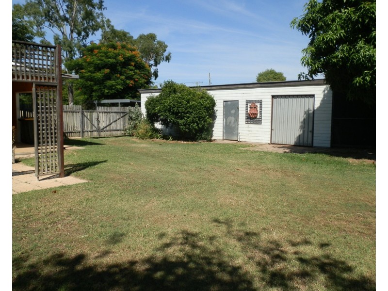 65 Church Lane, Emerald QLD 4720