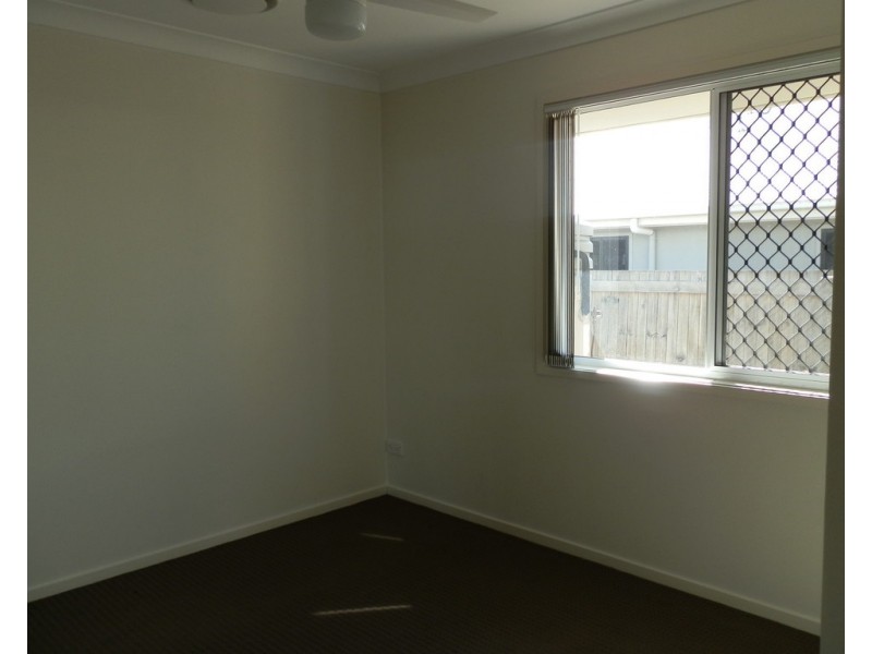 33 Scenic Drive, Emerald QLD 4720