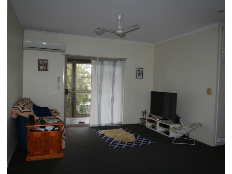 12 LEWIS PLACE, Emerald QLD 4720