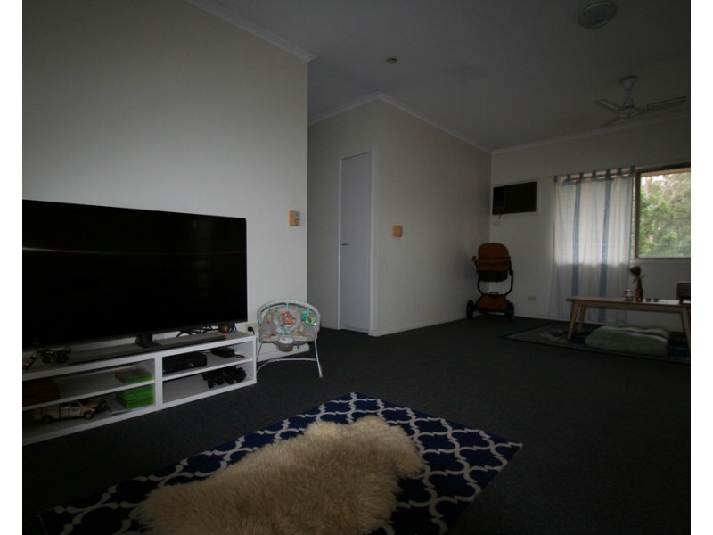 12 LEWIS PLACE, Emerald QLD 4720