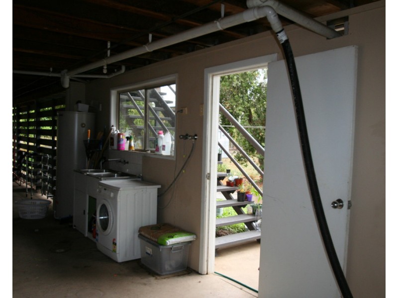 12 LEWIS PLACE, Emerald QLD 4720