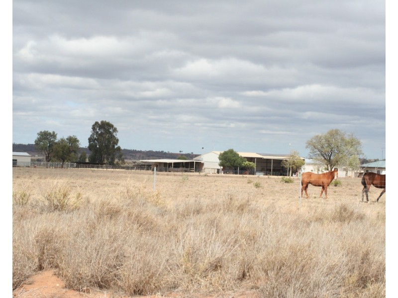 82 Rundle Access Road, Emerald QLD 4720