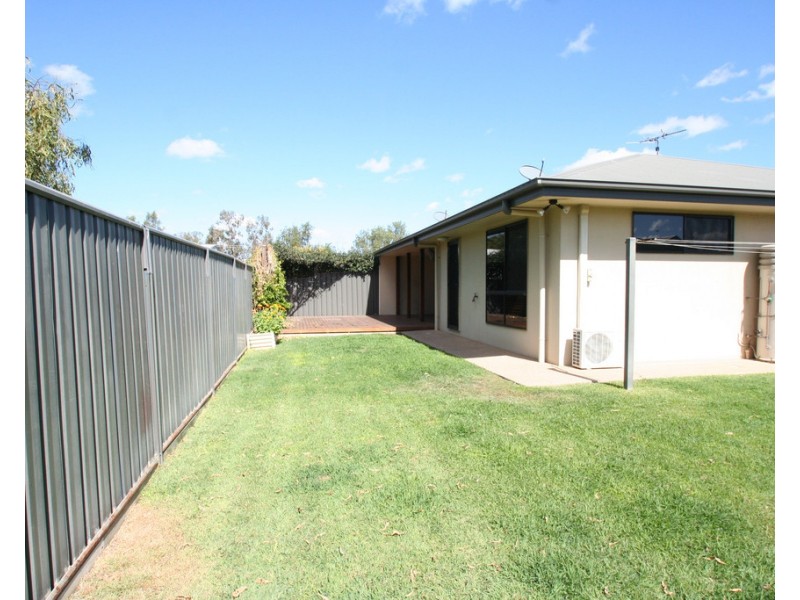 1/9 Colden Place, Emerald QLD 4720