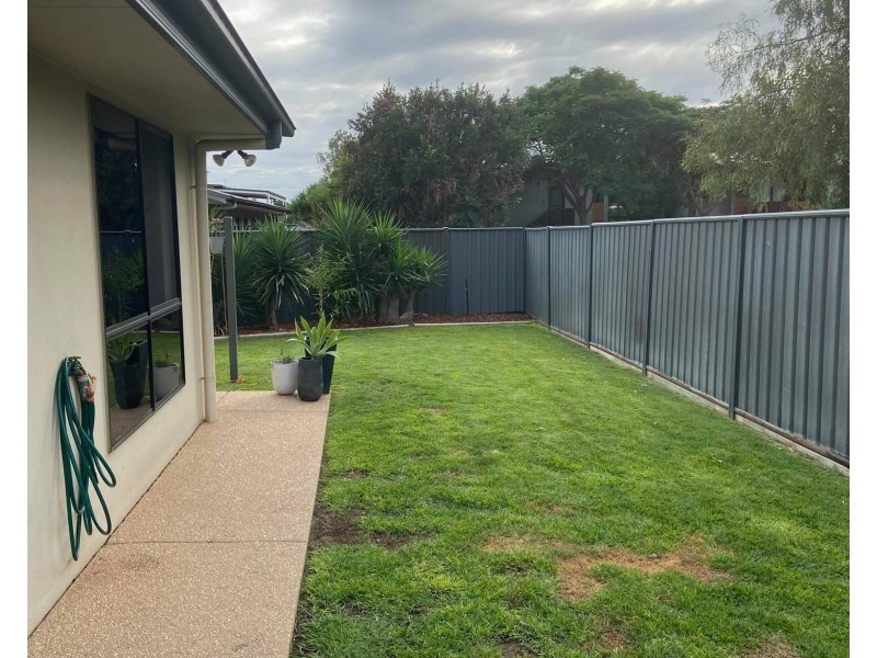 1/9 Colden Place, Emerald QLD 4720