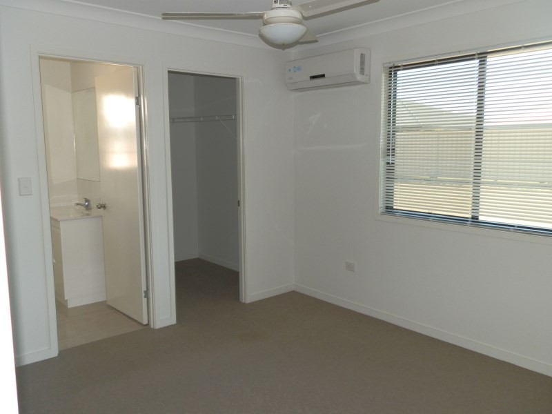 15 Lauren Way, Emerald QLD 4720