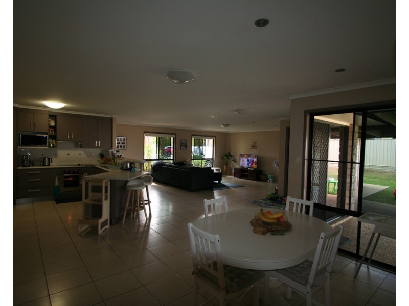 8 Coldstream Street, Emerald QLD 4720