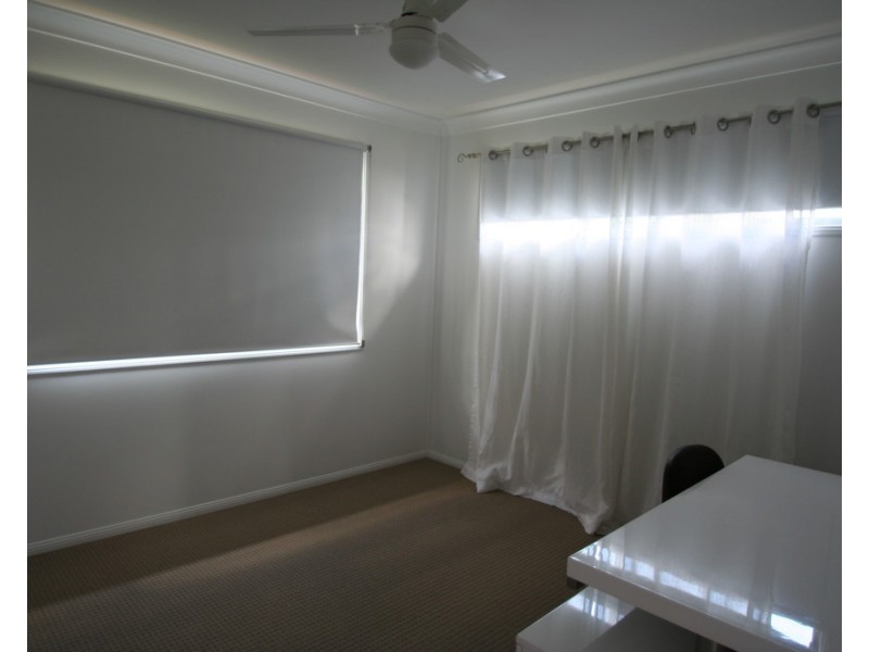 15 Charlton Street, Emerald QLD 4720