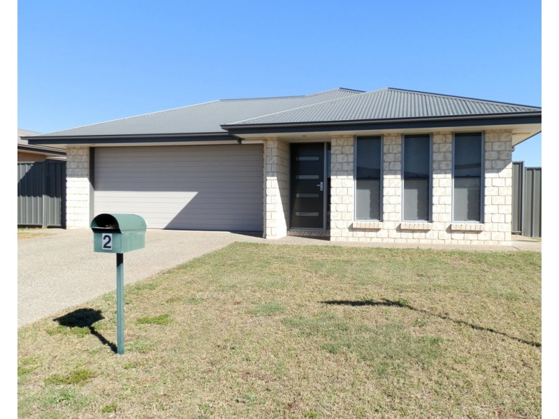 2 Singleton Court, Emerald QLD 4720