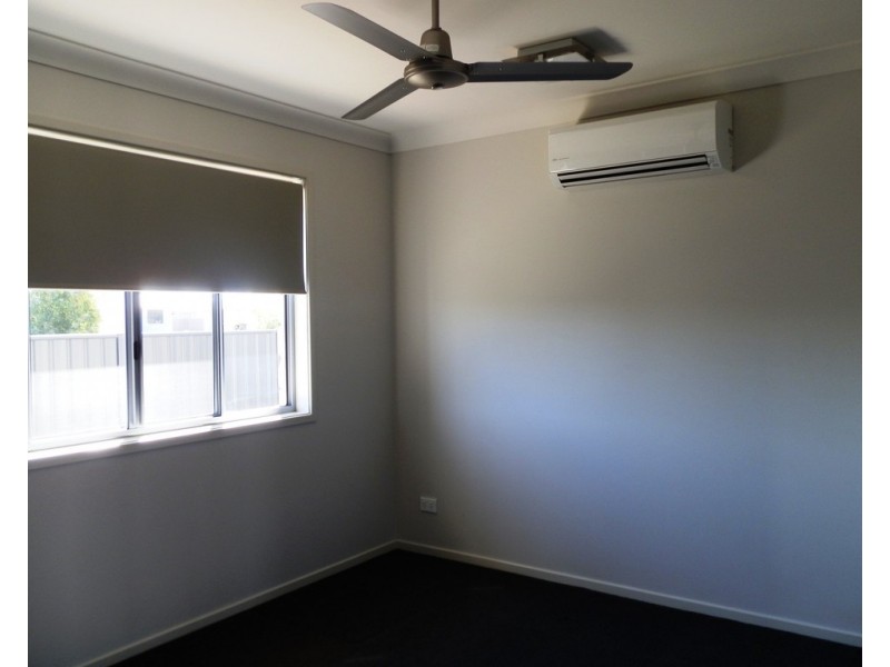 2 Singleton Court, Emerald QLD 4720