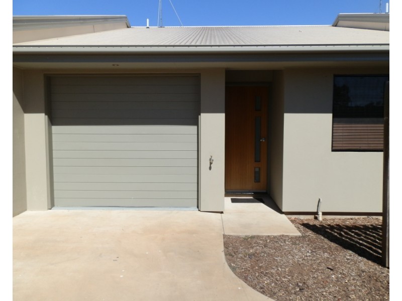 8/16 Riverview Street, Emerald QLD 4720