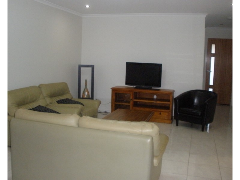 8/16 Riverview Street, Emerald QLD 4720