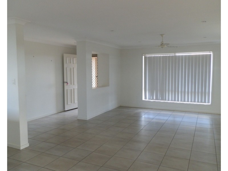 11 Rivergum Drive, Emerald QLD 4720