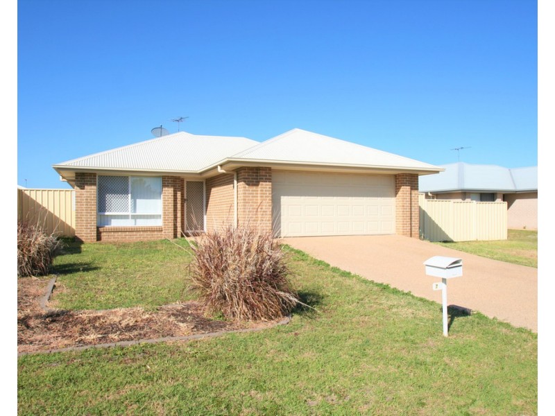 7 SCENIC DRIVE, Emerald QLD 4720