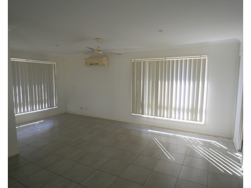 7 SCENIC DRIVE, Emerald QLD 4720