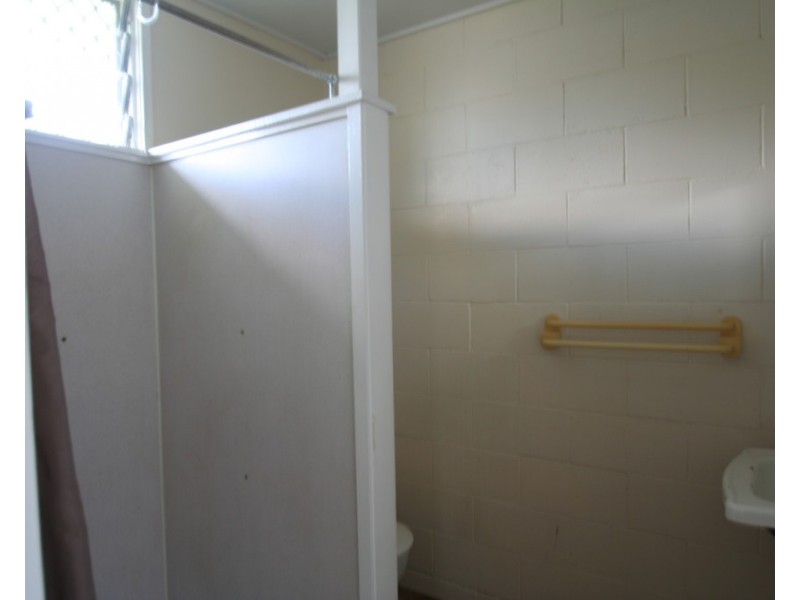 1/40 Old Airport Drive, Emerald QLD 4720