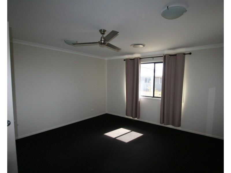 2 Scotts Peak Drive, Capella QLD 4723